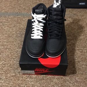 Air Jordan I “Perforated Black” AJ 1